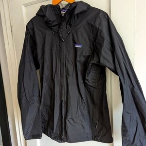 Patagonia black waterproof shell, size medium